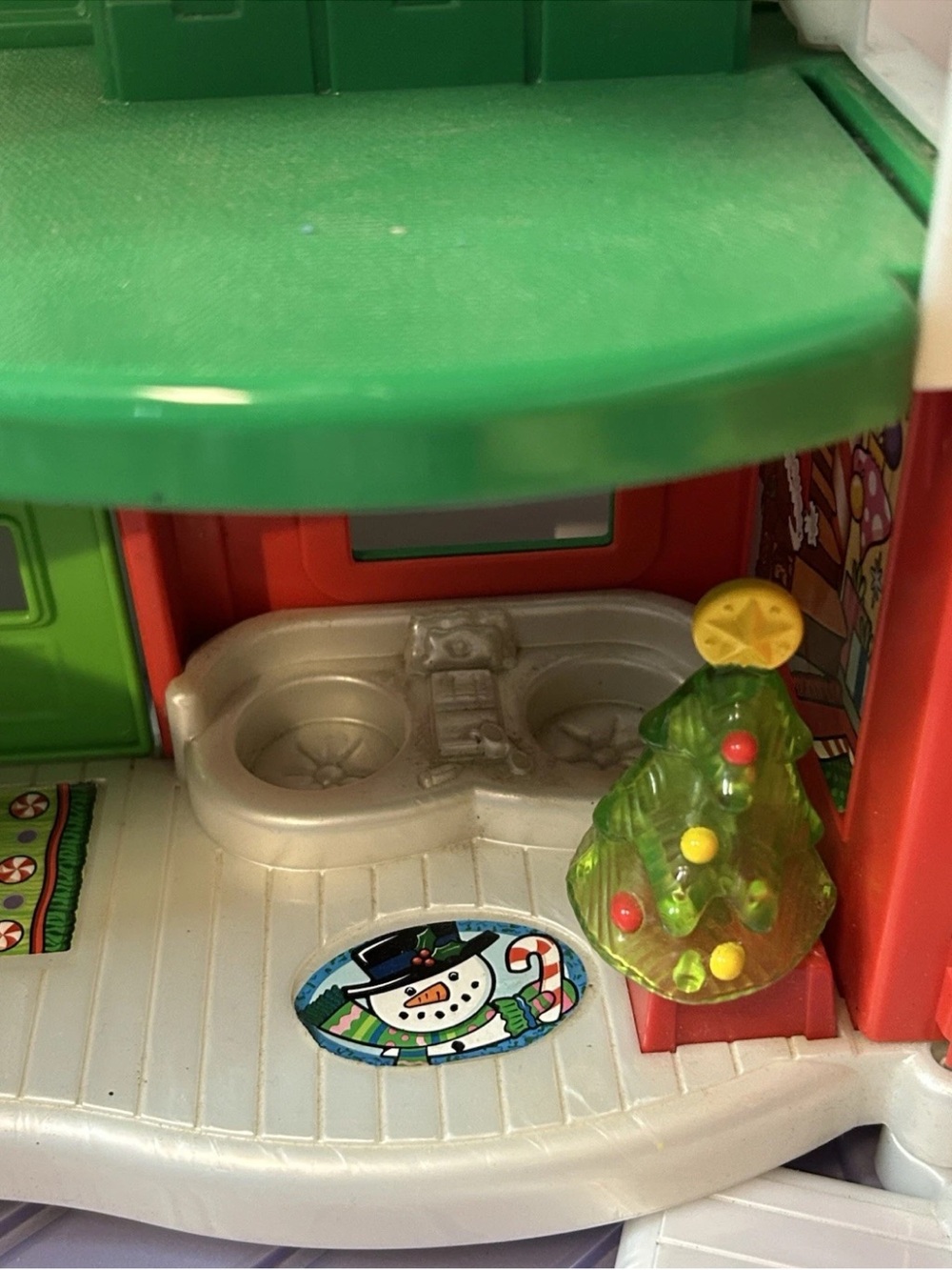 READ Important Fisher-Price little people vintage Santa Claus Christmas cottage - Picture 6 of 14